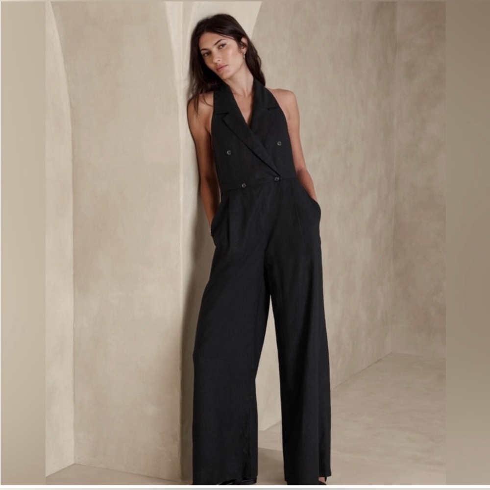 Banana Republic  Black Jumpsuit with Plunging V-Neck and Wide-Leg Linen Blend